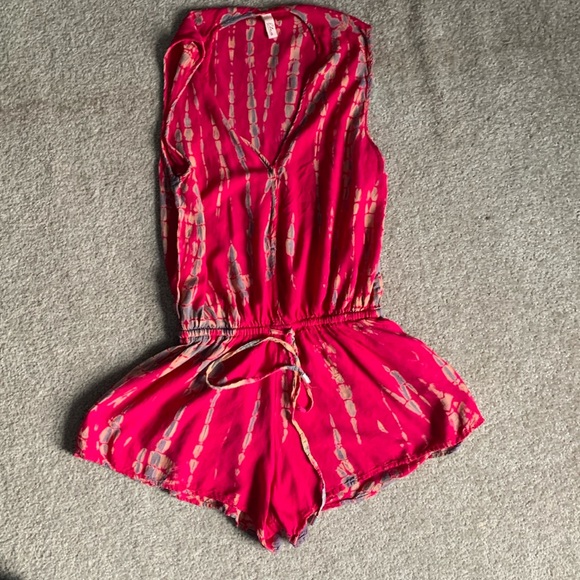 Fuchsia Print Elam Rayon Romper - small - Picture 1 of 6